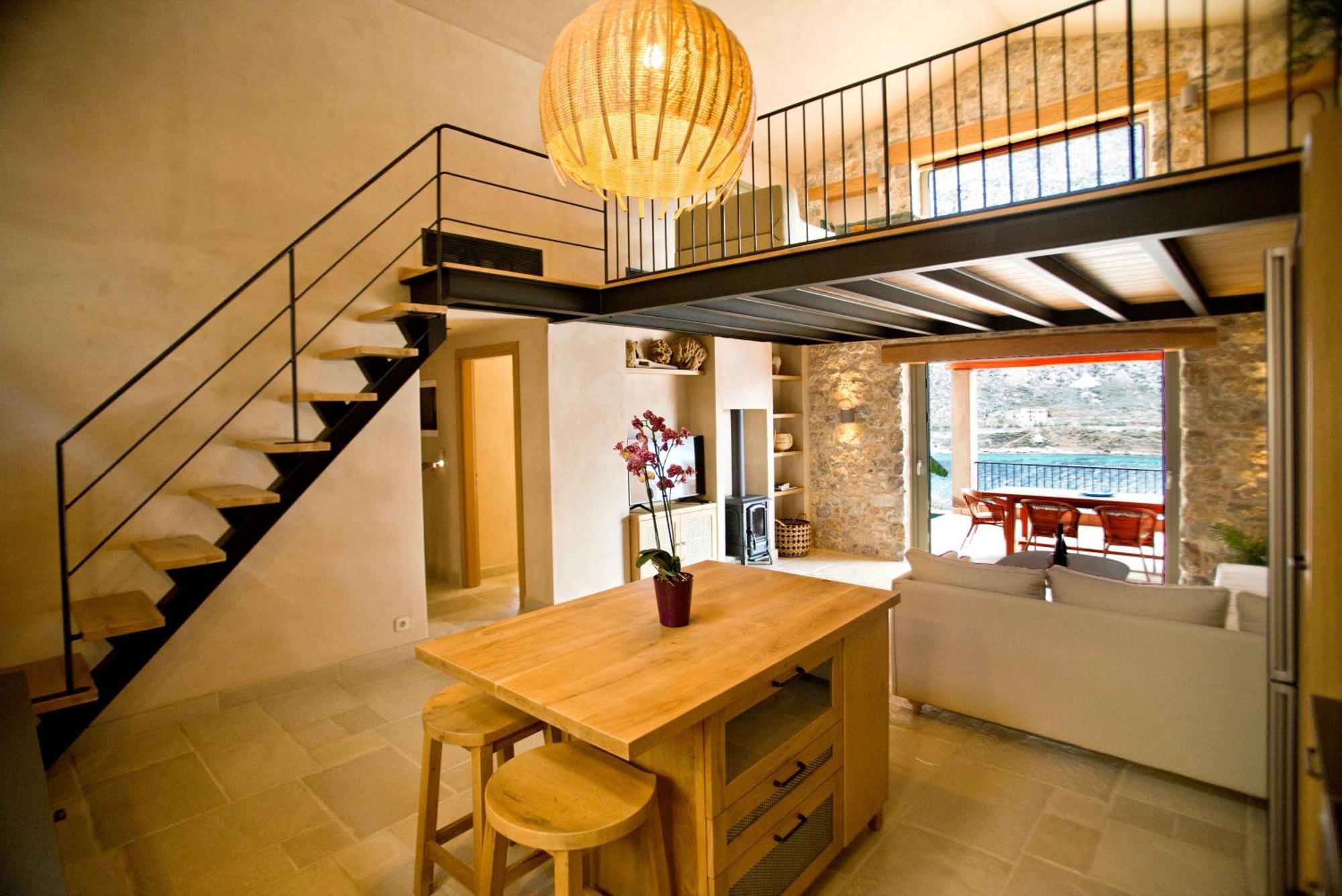 Petra Boutique Villas Arginonda Room photo